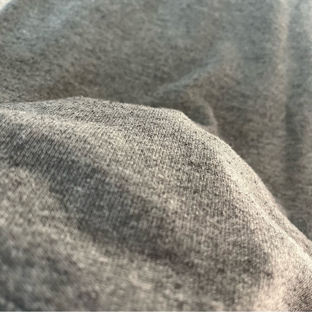 EUC Women’s Forever 21 Rounded Hem Skirt size Medium in Gray - Picture 5 of 5